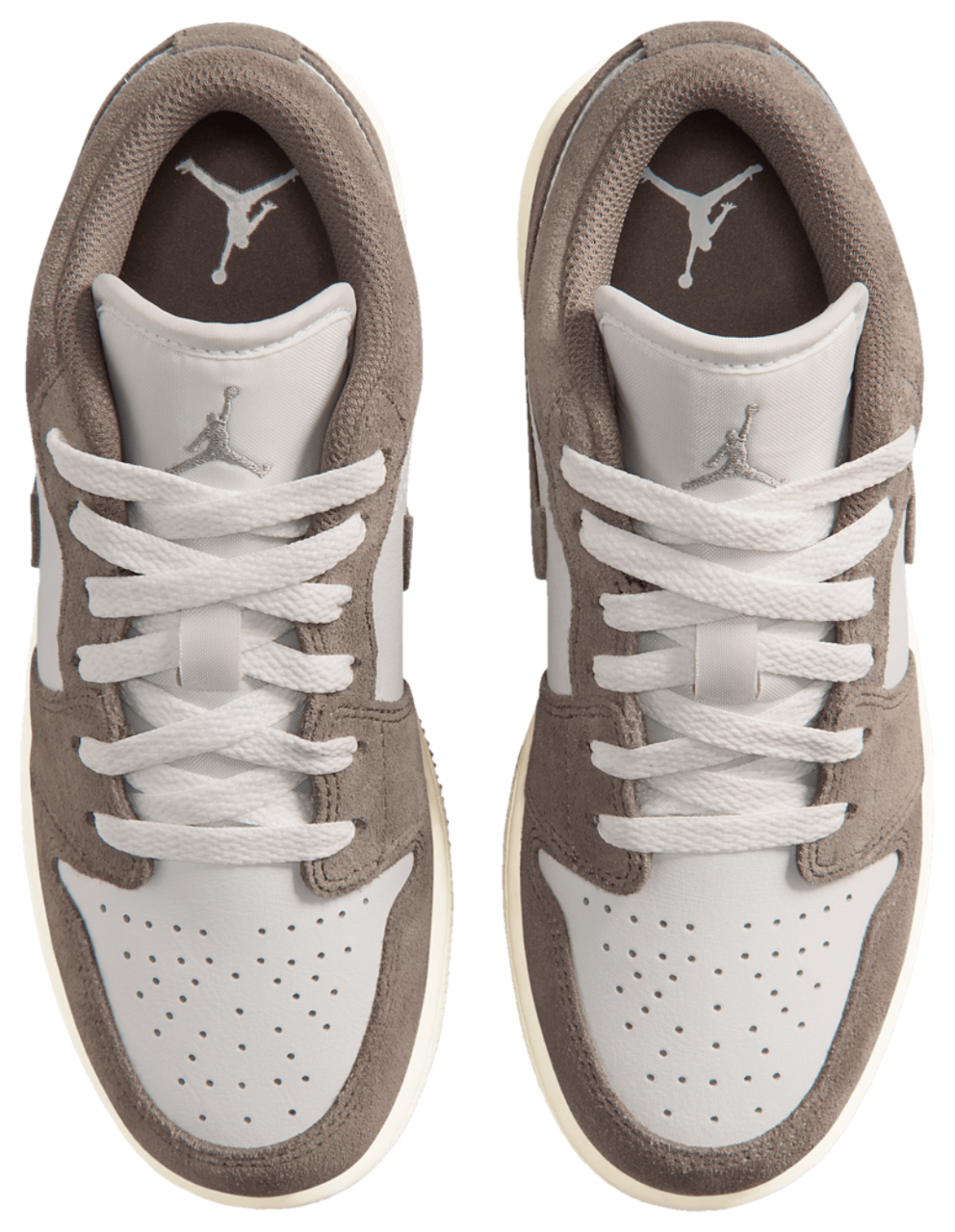 Jordan Aj1 Low Image 4 of 6. Tap to open photo gallery.