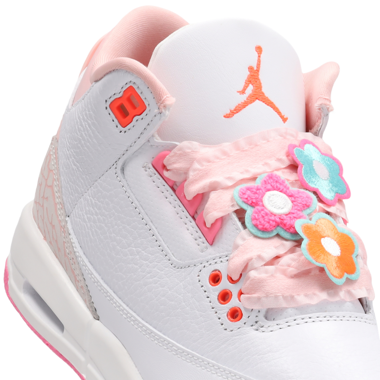 Jordan AJ3 Retro "Spring Flowers" Imagen 8 de 8. Toque para abrir la galería de fotos.