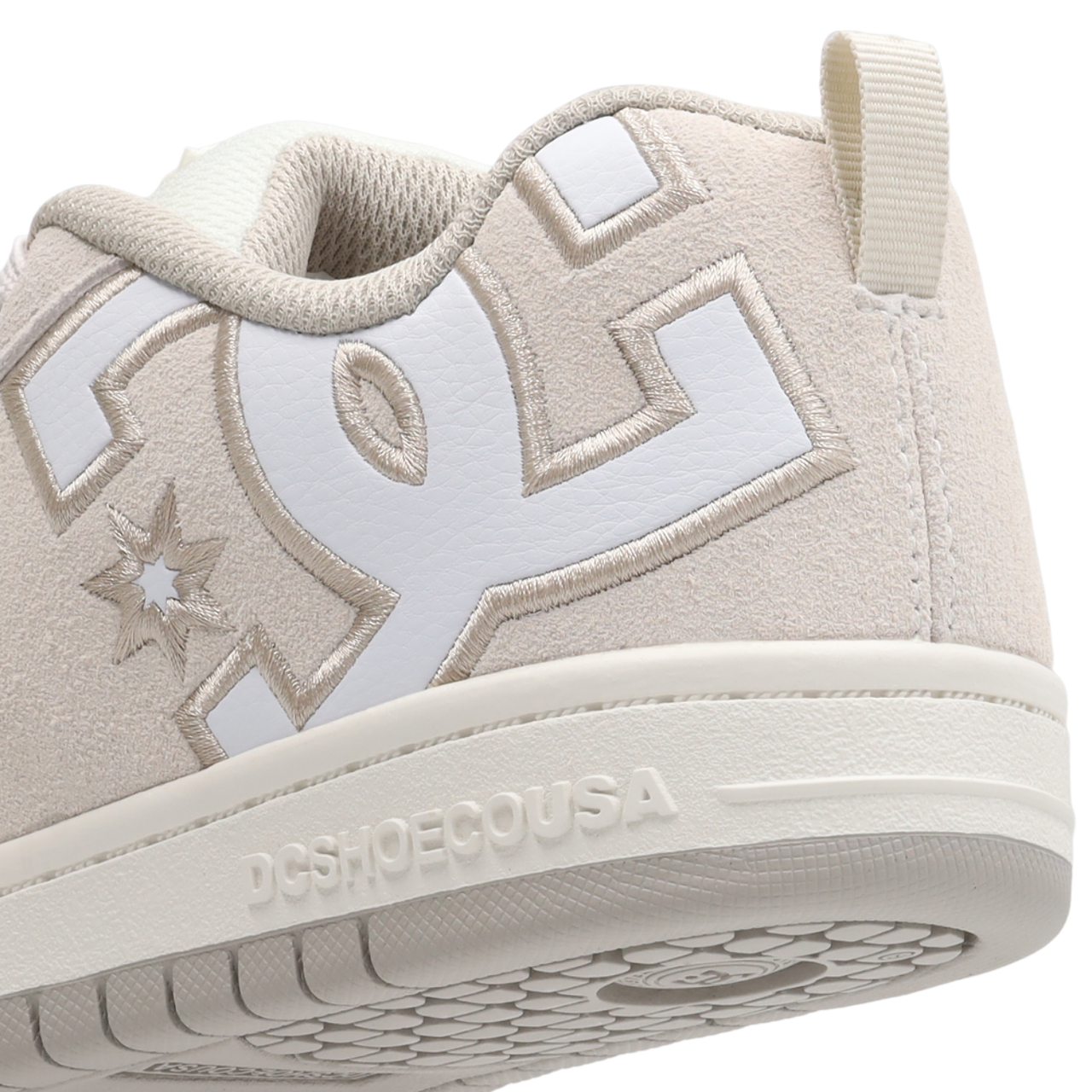 DC Shoes Court Graffik Bild 7 von 8. Antippen, um die Fotogalerie zu öffnen.