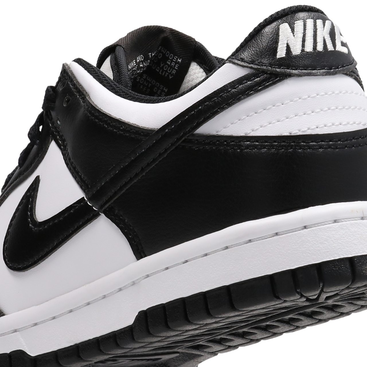 Nike Dunk Low Image 7 of 8. Tap to open photo gallery.
