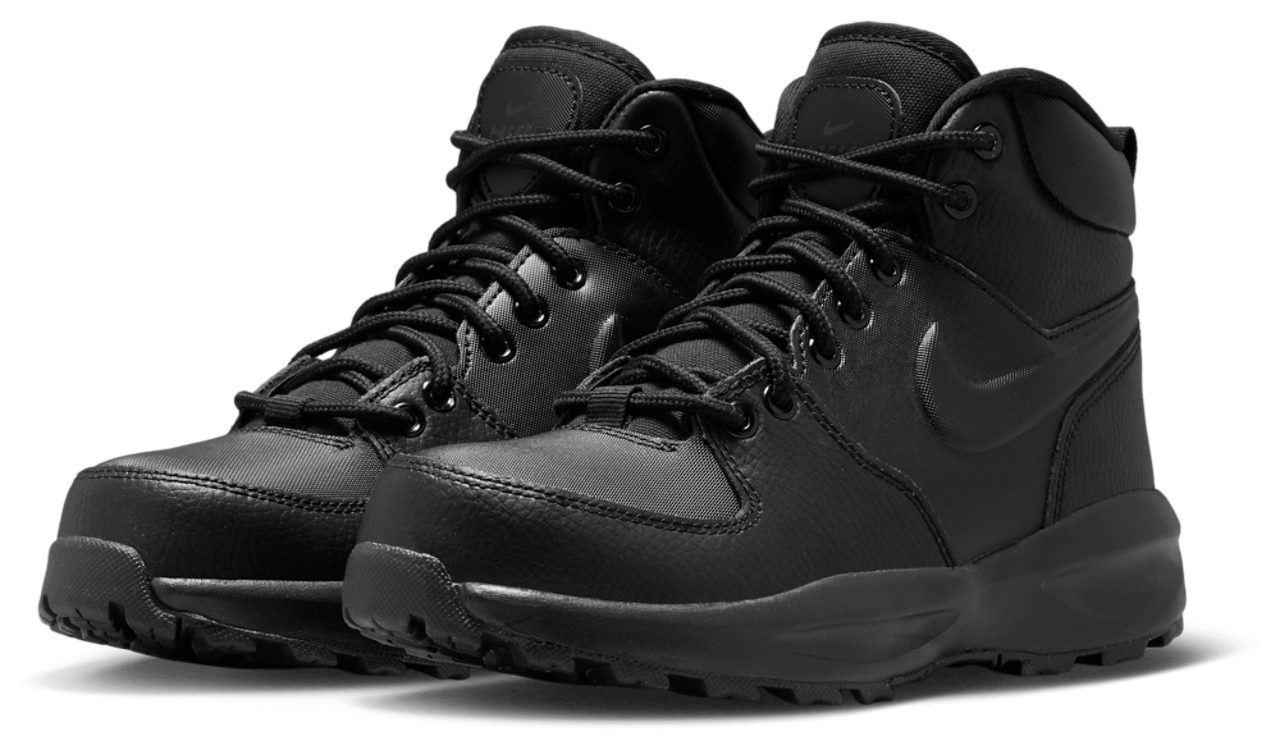Nike Manoa 17 Boots Image 2 of 6. Tap to open photo gallery.
