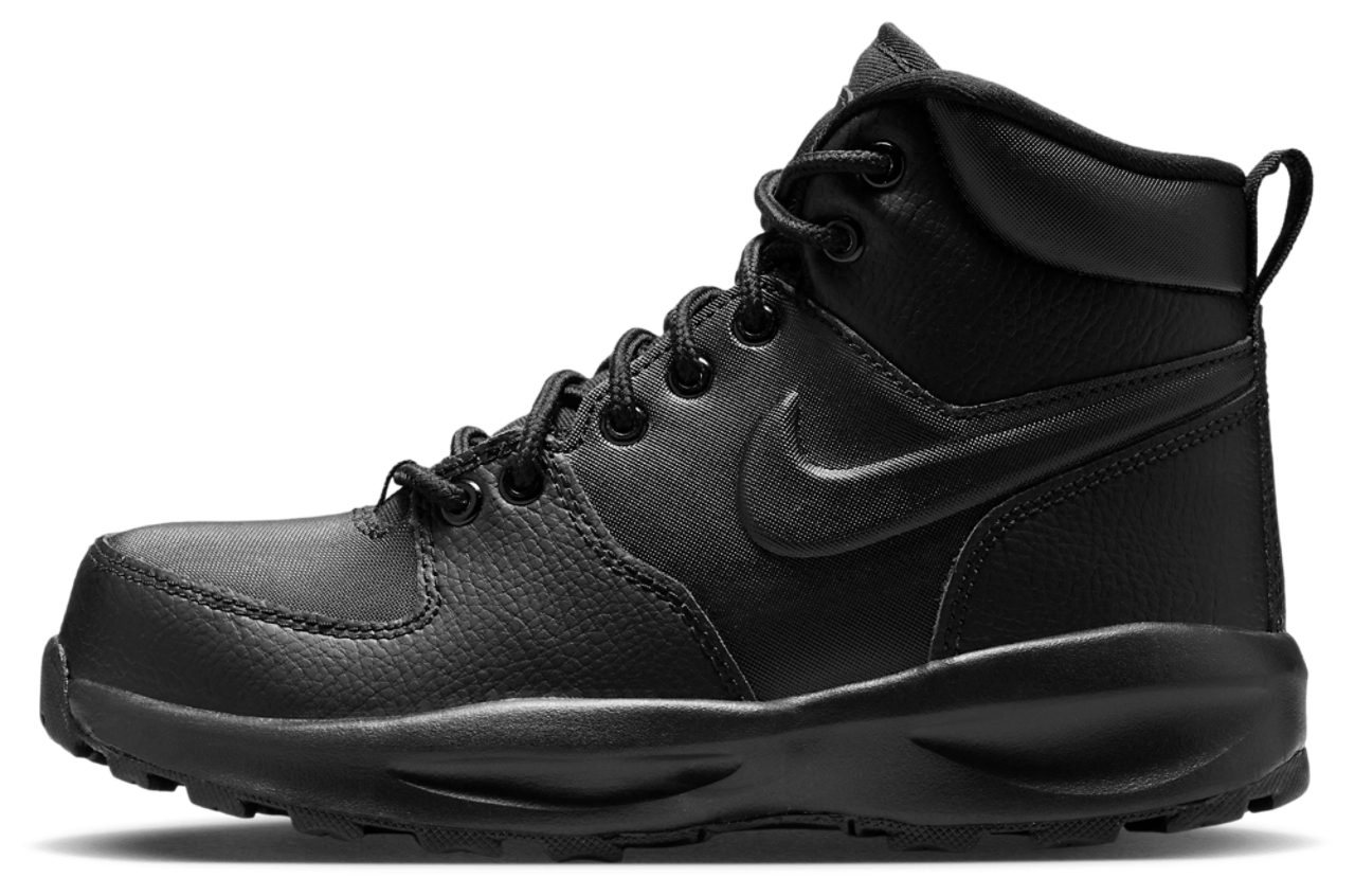 Nike Manoa 17 Boots Image 3 of 6. Tap to open photo gallery.