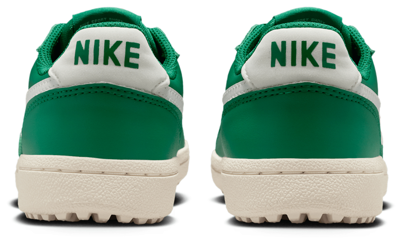 Nike Field General Image 6 sur 6. Appuyez pour ouvrir la galerie de photos.
