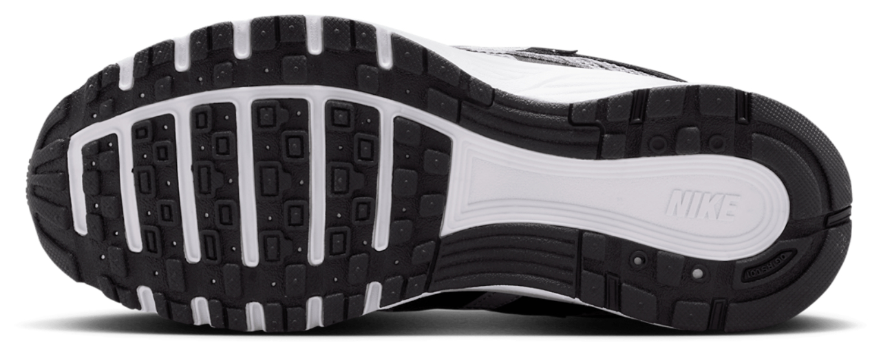 Nike P-6000 Image 5 sur 6. Appuyez pour ouvrir la galerie de photos.