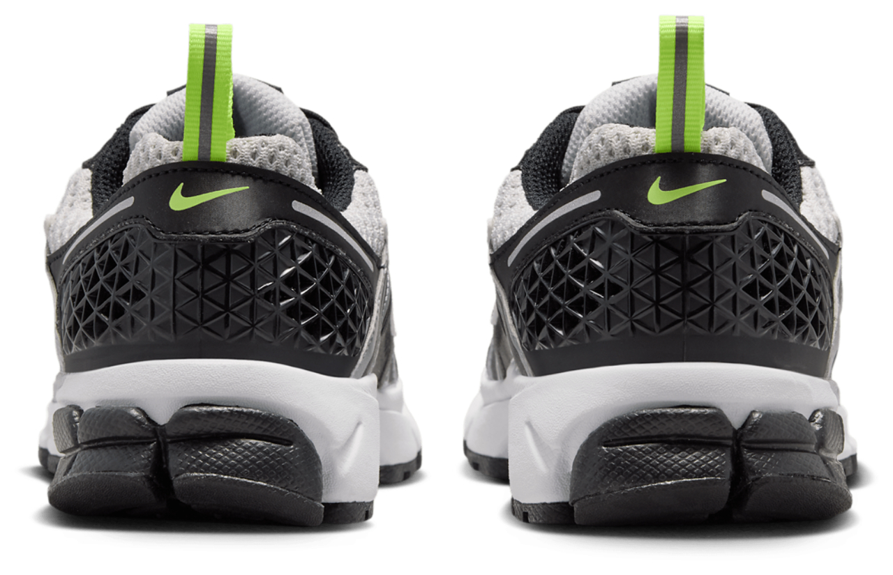 Nike Vomero 5 Image 6 of 7. Tap to open photo gallery.