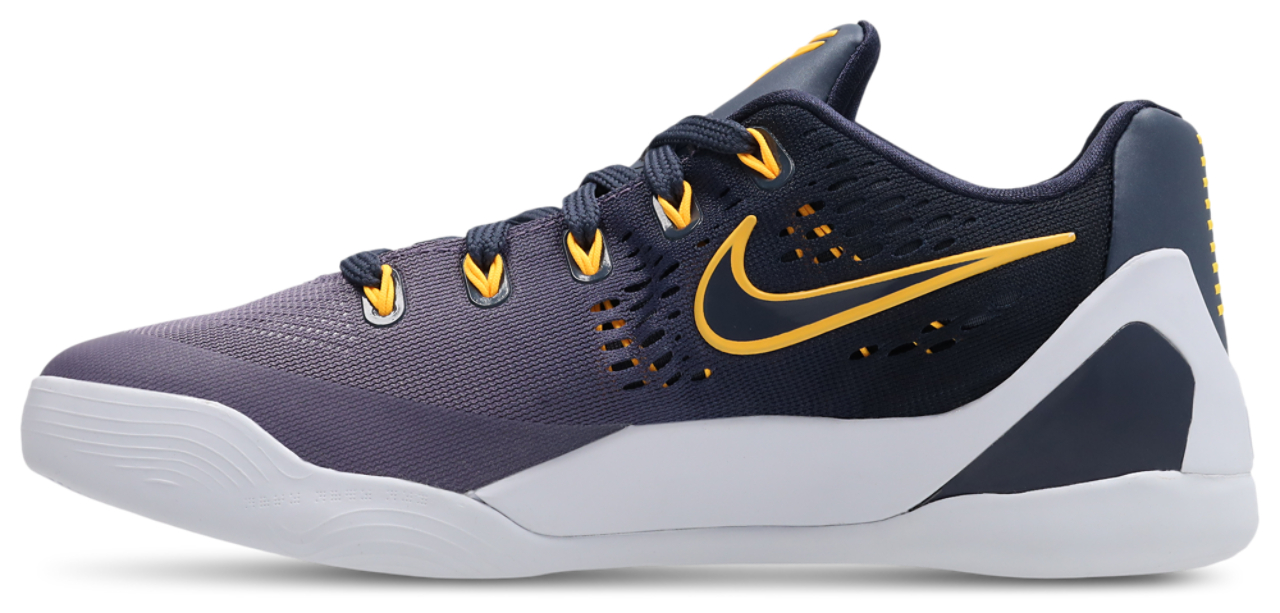 Nike Stitches Low Em Image 4 of 8. Tap to open photo gallery.