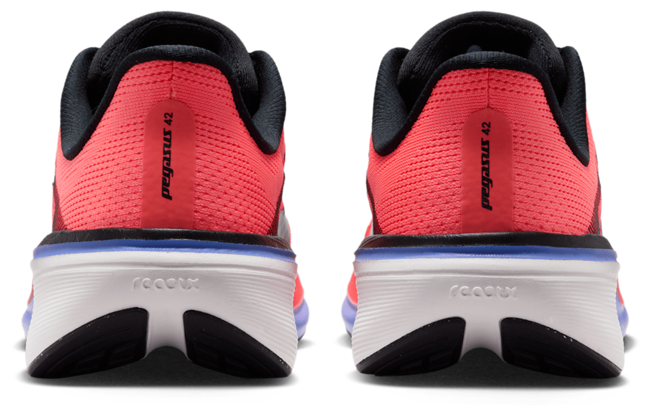 Nike Pegasus 42 Image 6 sur 6. Appuyez pour ouvrir la galerie de photos.