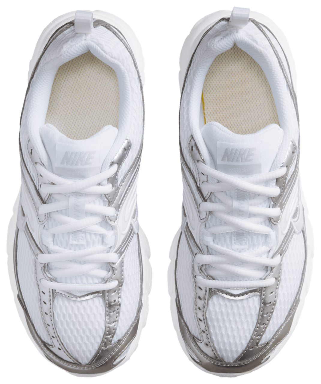Nike Air Max Moto 2K Image 4 sur 6. Appuyez pour ouvrir la galerie de photos.