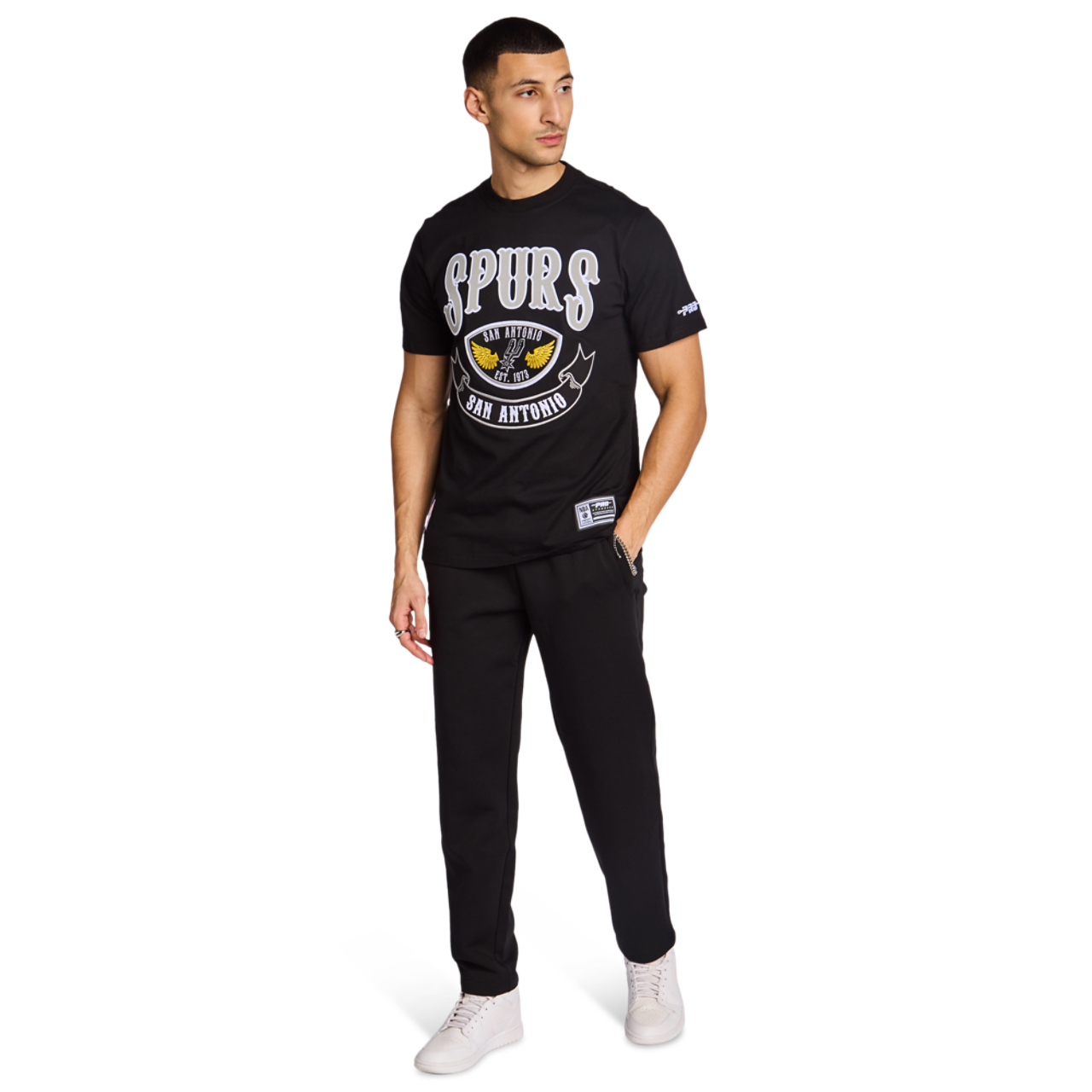 Pro Standard Born For Sport Image 2 sur 7. Appuyez pour ouvrir la galerie de photos.