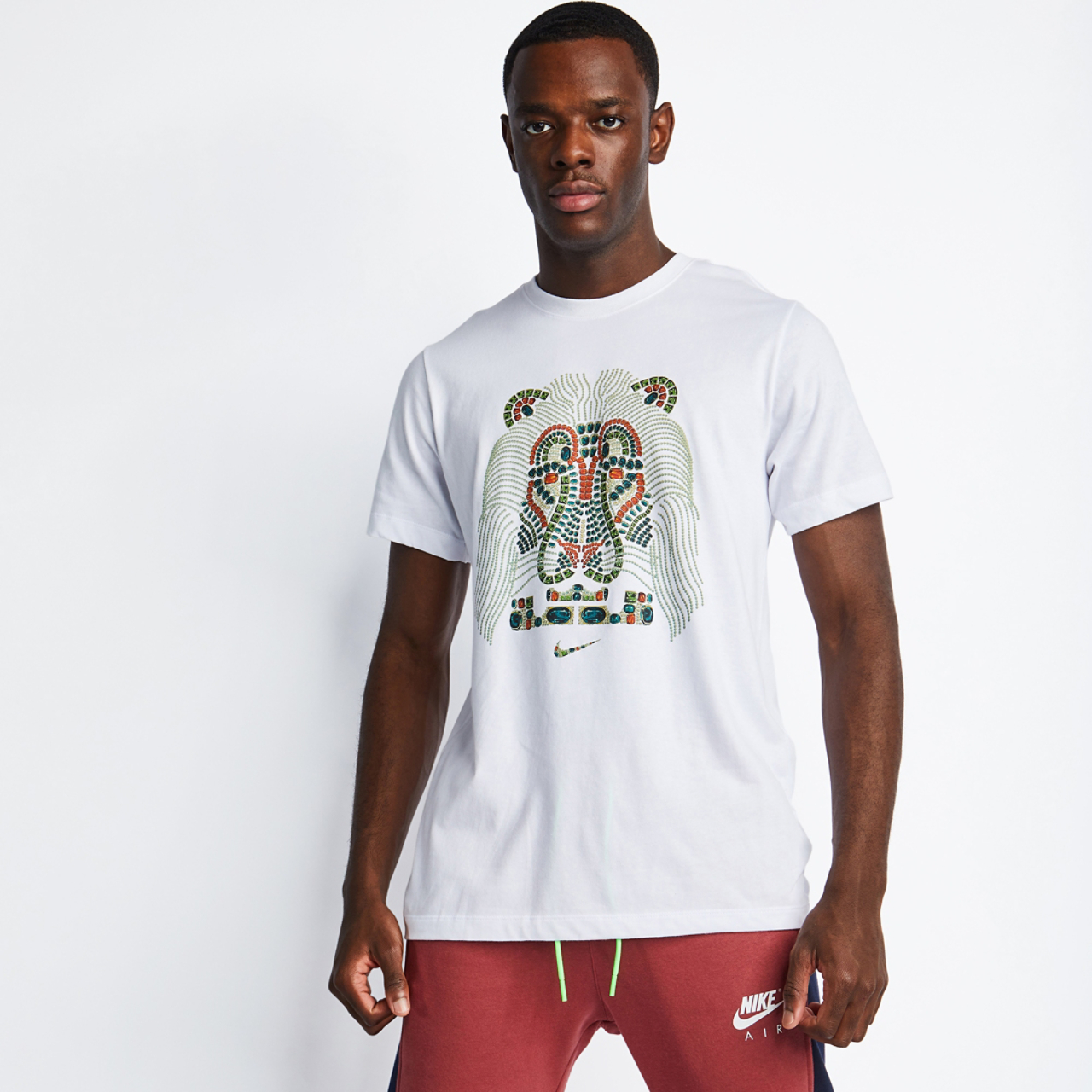 Nike Lj Shortsleeve Image 1 of 4. Tap to open photo gallery.