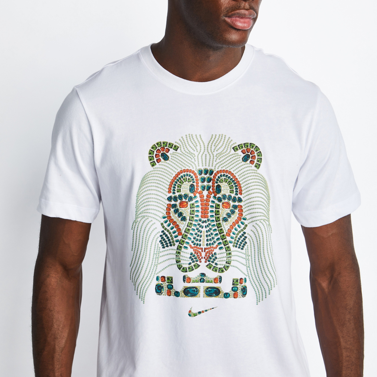 Nike Lj Shortsleeve Image 4 of 4. Tap to open photo gallery.
