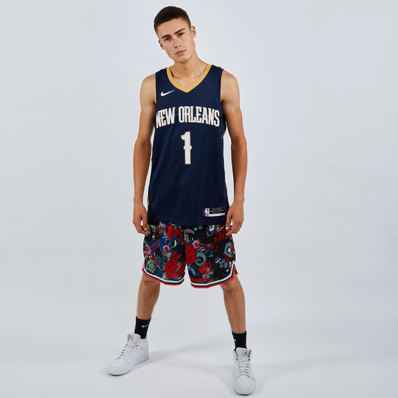 Nike NBA New Orleans Zion Swingman Icon Jersey Imagen 2 de 4. Toque para abrir la galería de fotos.