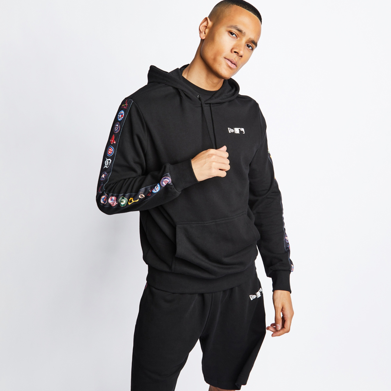 New Era Over The Head Image 1 of 4. Tap to open photo gallery.