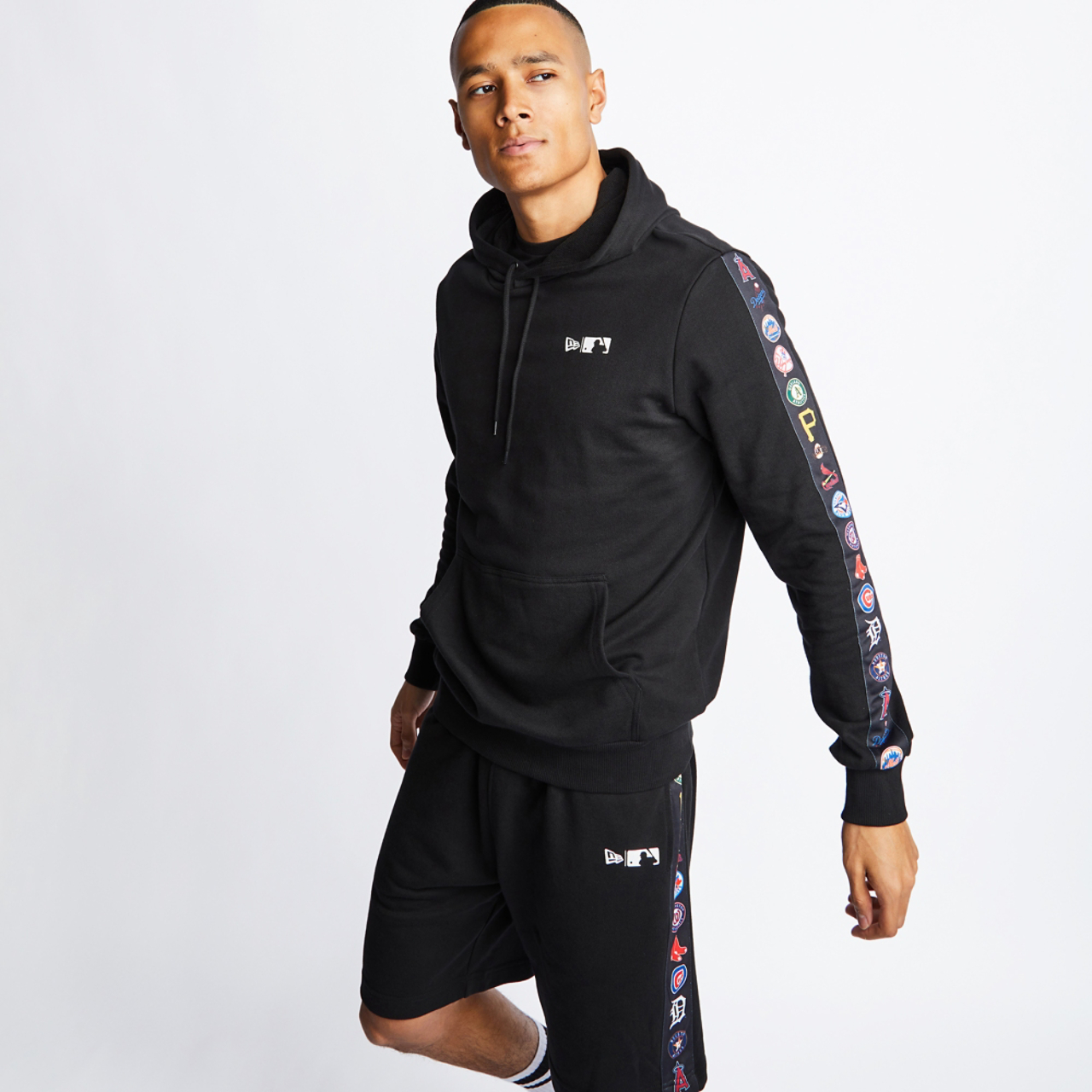 New Era Over The Head Image 4 of 4. Tap to open photo gallery.