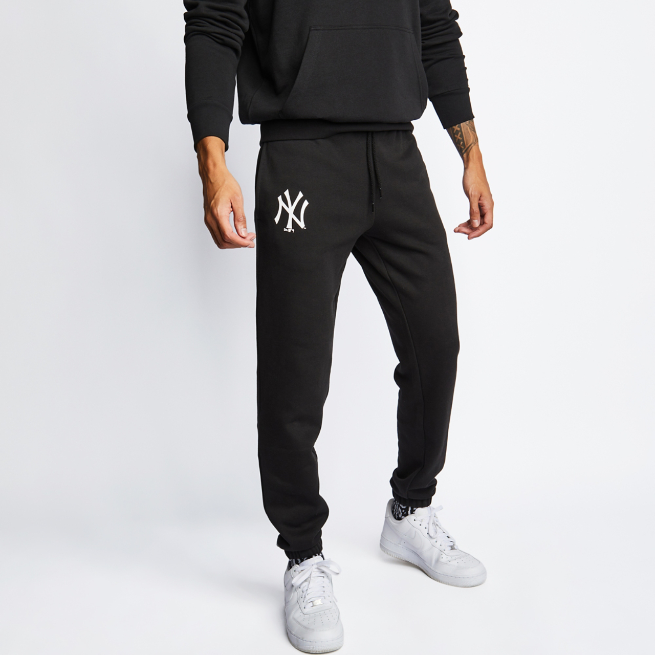 New Era Mlb  Cuffed Image 1 of 4. Tap to open photo gallery.