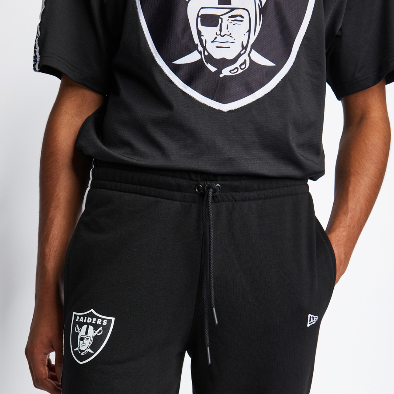 New Era Cuffed Image 4 of 4. Tap to open photo gallery.