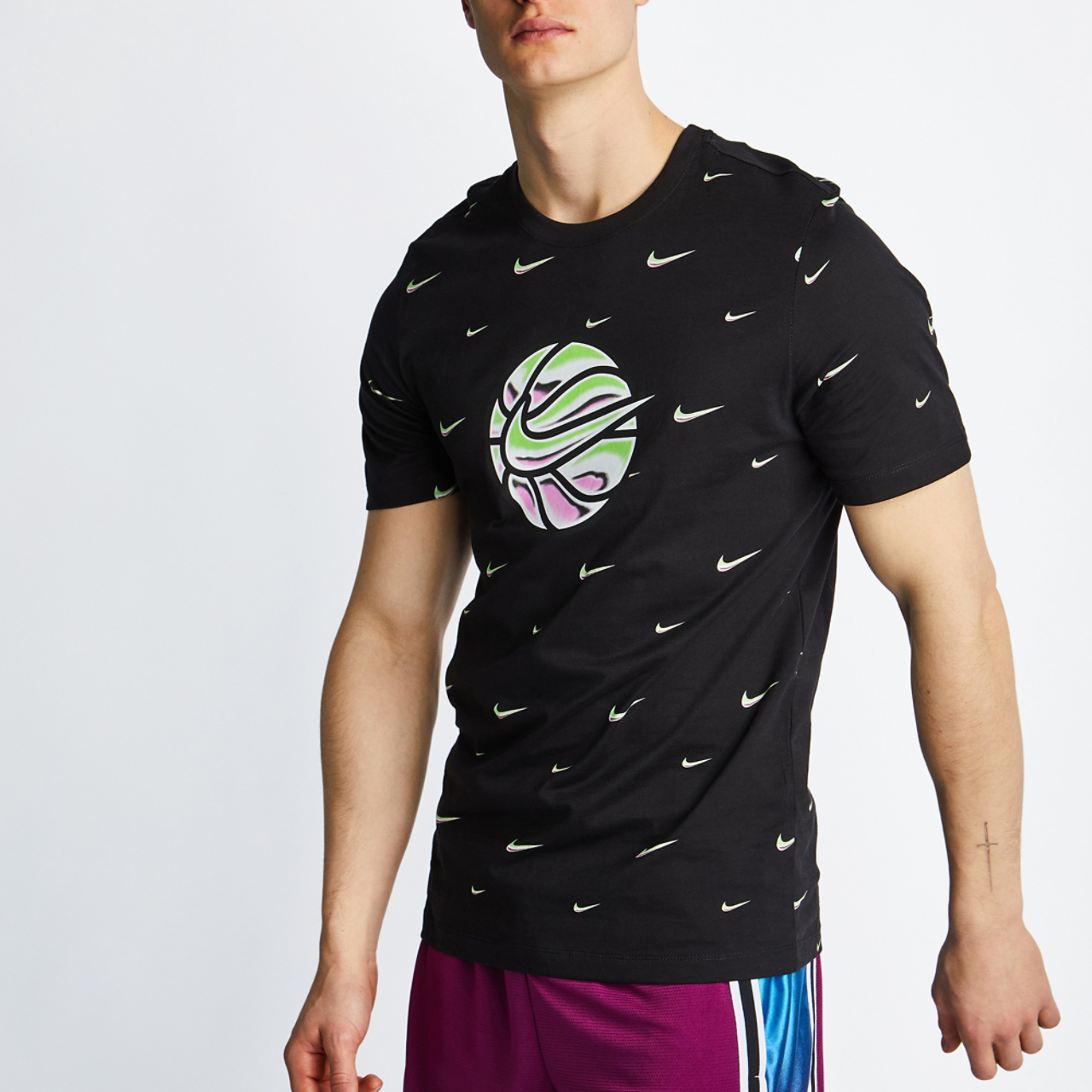 Nike Hbr Shortsleeve Tee Image 4 of 4. Tap to open photo gallery.
