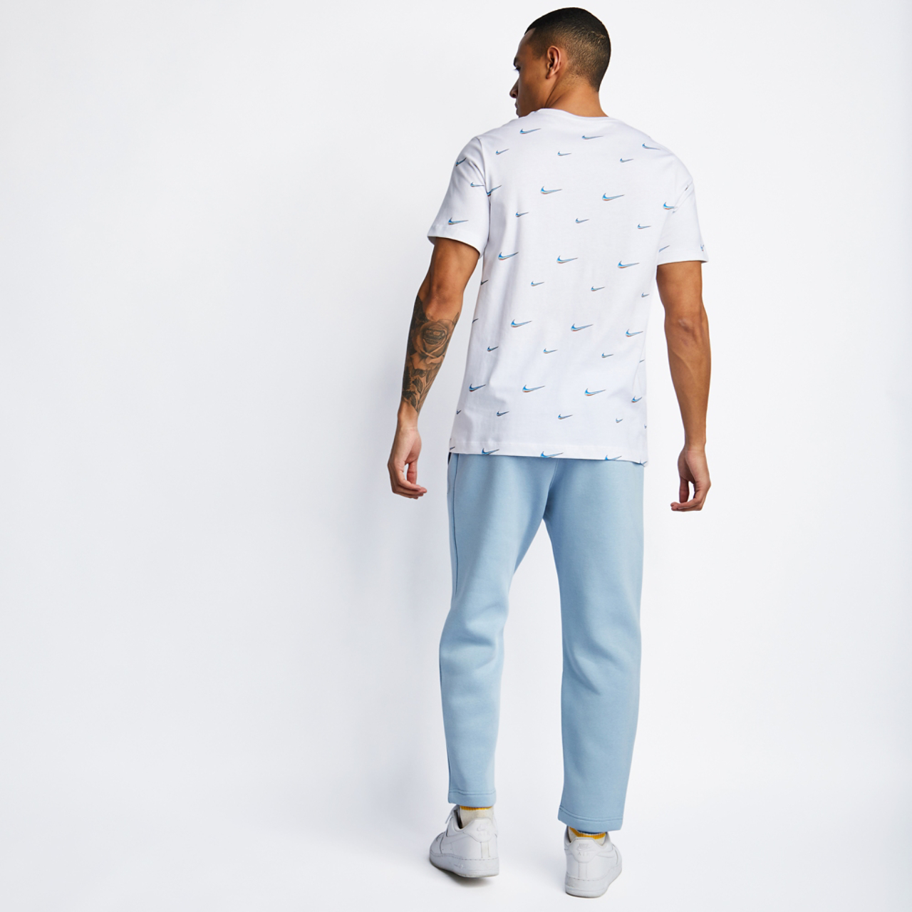 Nike Hbr Shortsleeve Tee Image 3 of 4. Tap to open photo gallery.