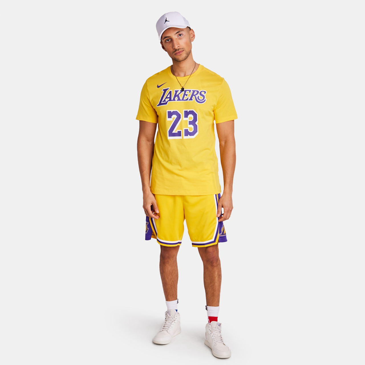 Nike Nba Lebron James Image 2 sur 4. Appuyez pour ouvrir la galerie de photos.