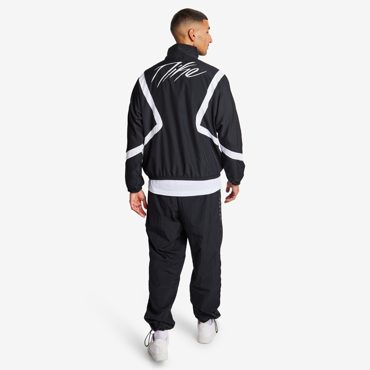 Nike Icon Image 3 of 4. Tap to open photo gallery.