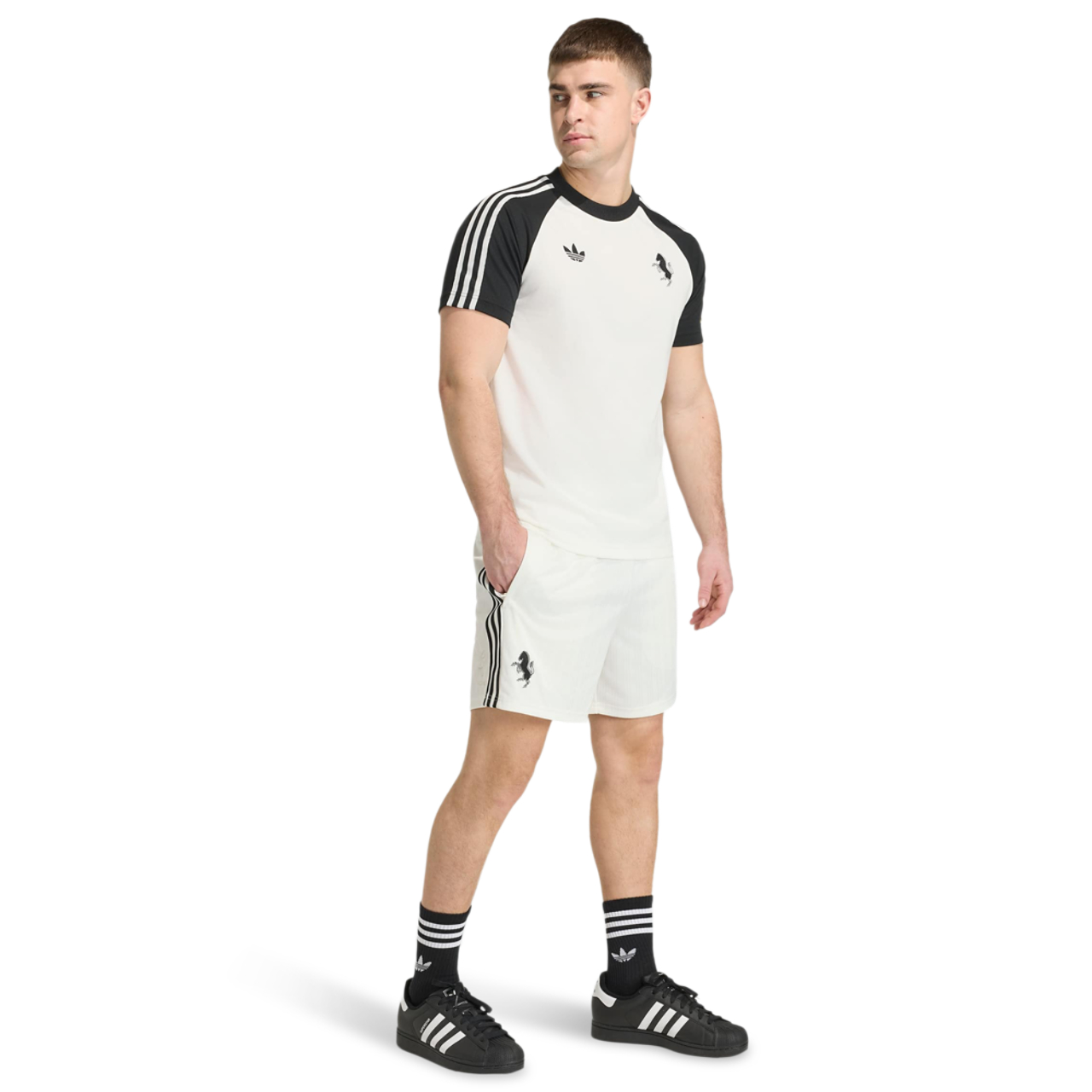adidas Juventus Football Club Immagine 2 di 5. Tocca per aprire la galleria fotografica.