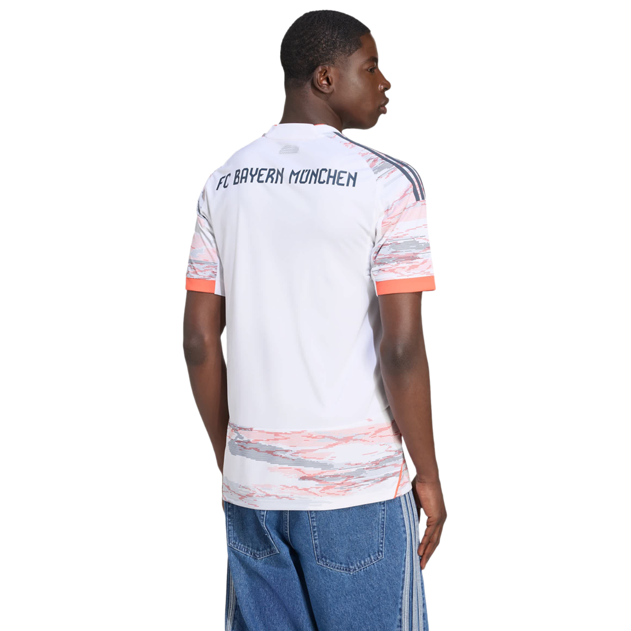 adidas FC Bayern München Jersey Away 2025-26 Immagine 3 di 4. Tocca per aprire la galleria fotografica.