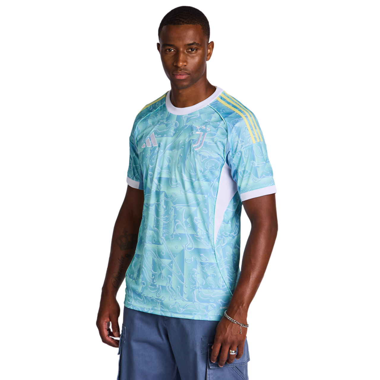 adidas Juventus Away 25-26 Afbeelding 1 van 4. Tik om de fotogalerij te openen..