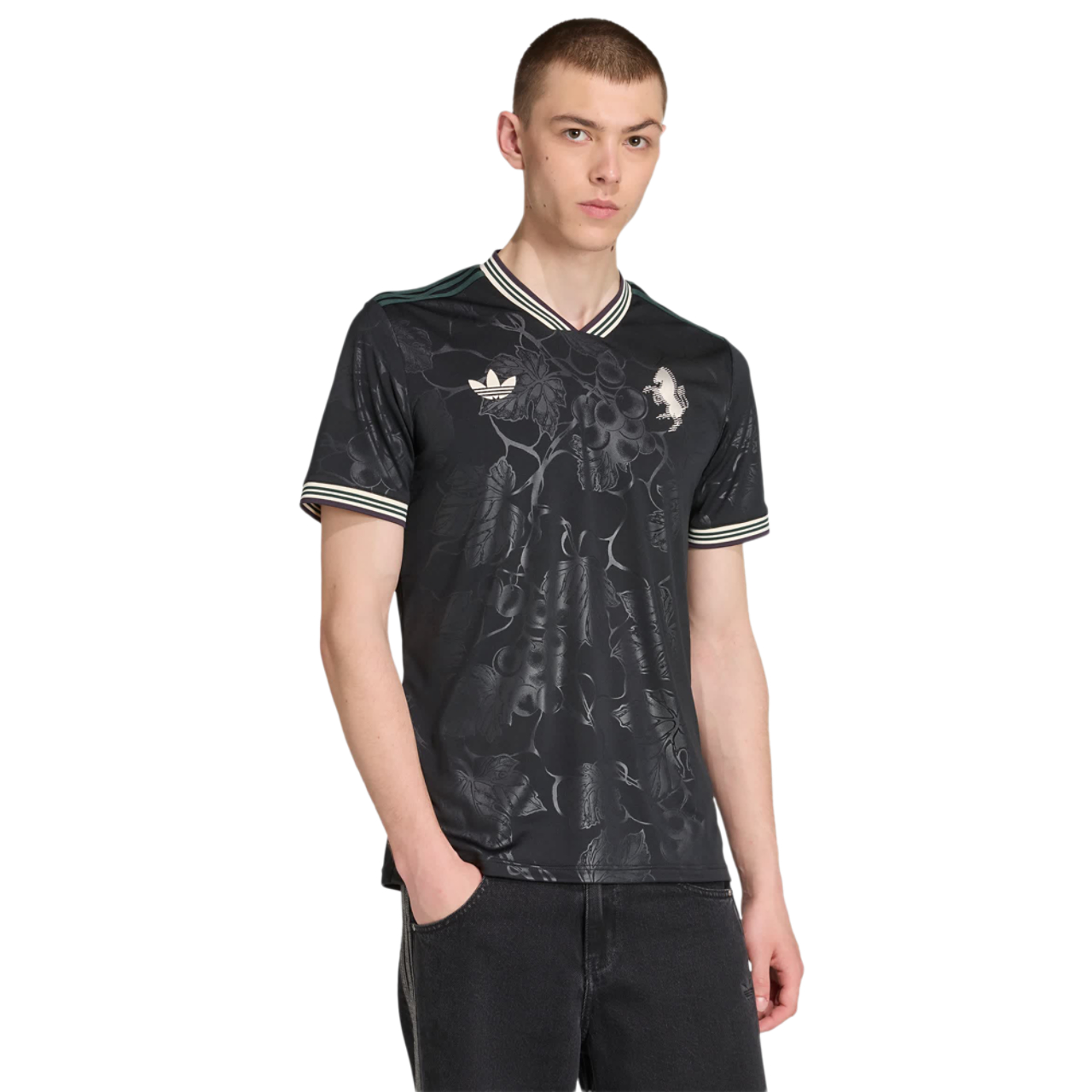 adidas Juventus Third 25-26 Afbeelding 1 van 6. Tik om de fotogalerij te openen..