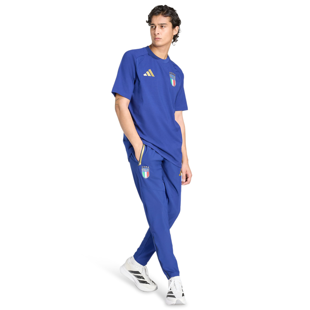 adidas Italy Bild 2 von 5. Antippen, um die Fotogalerie zu öffnen.