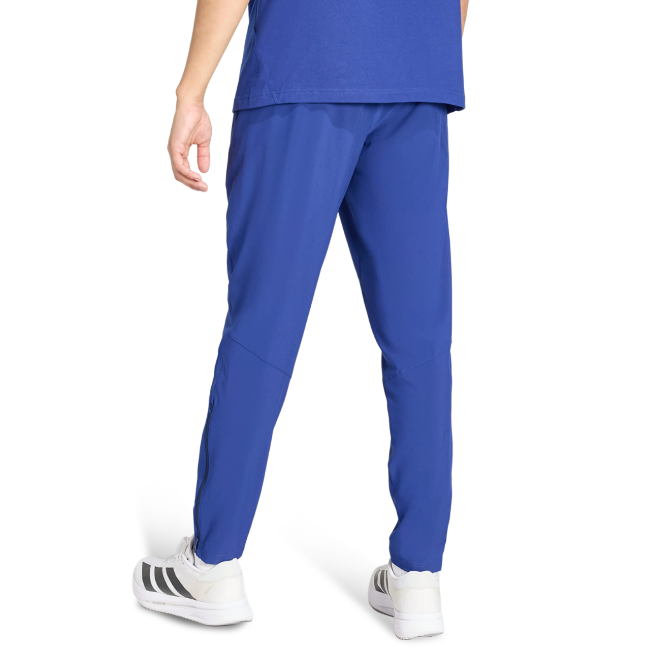 adidas Italy Bild 3 von 5. Antippen, um die Fotogalerie zu öffnen.