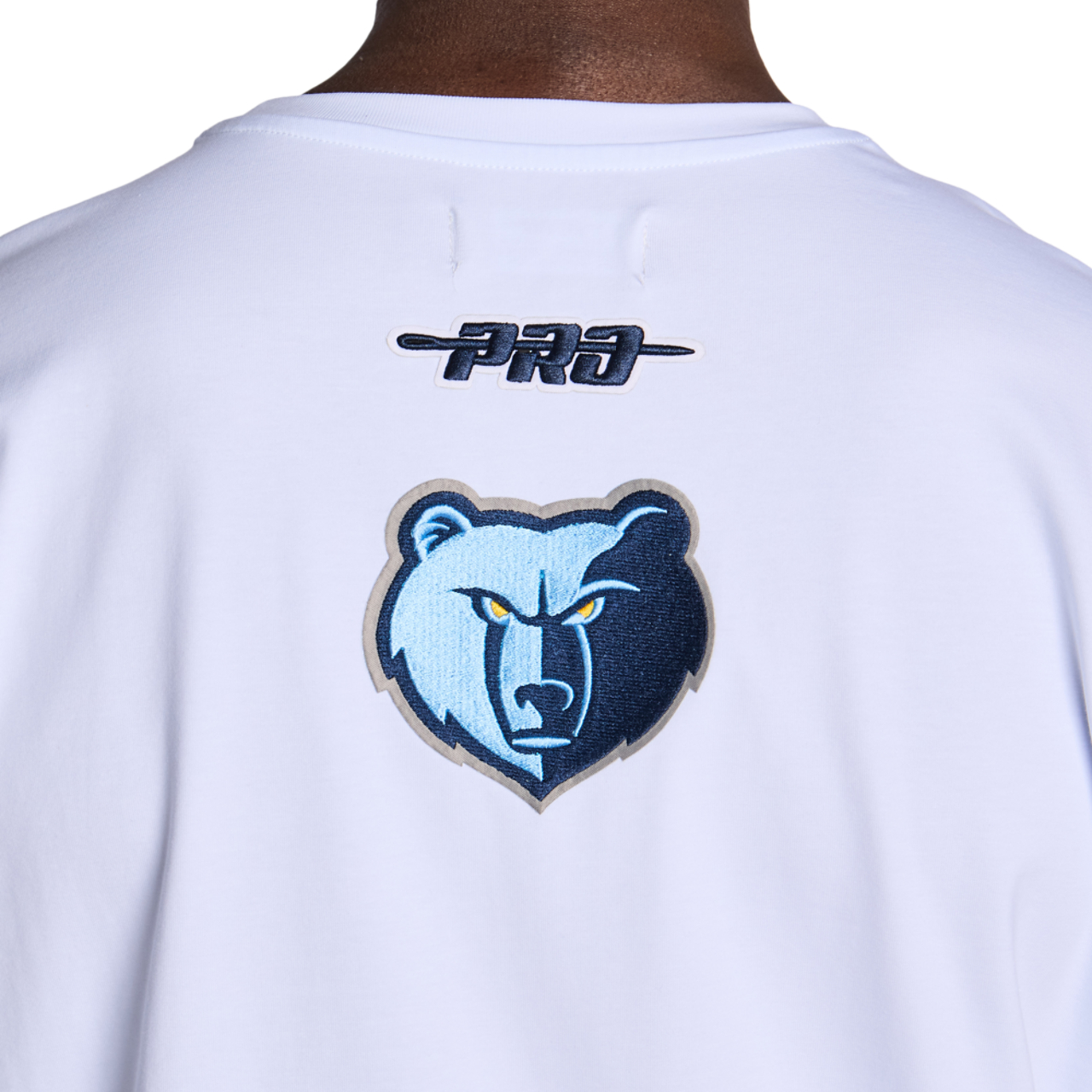 Pro Standard Grizzlies City Arch Soccer Bild 5 von 7. Antippen, um die Fotogalerie zu öffnen.