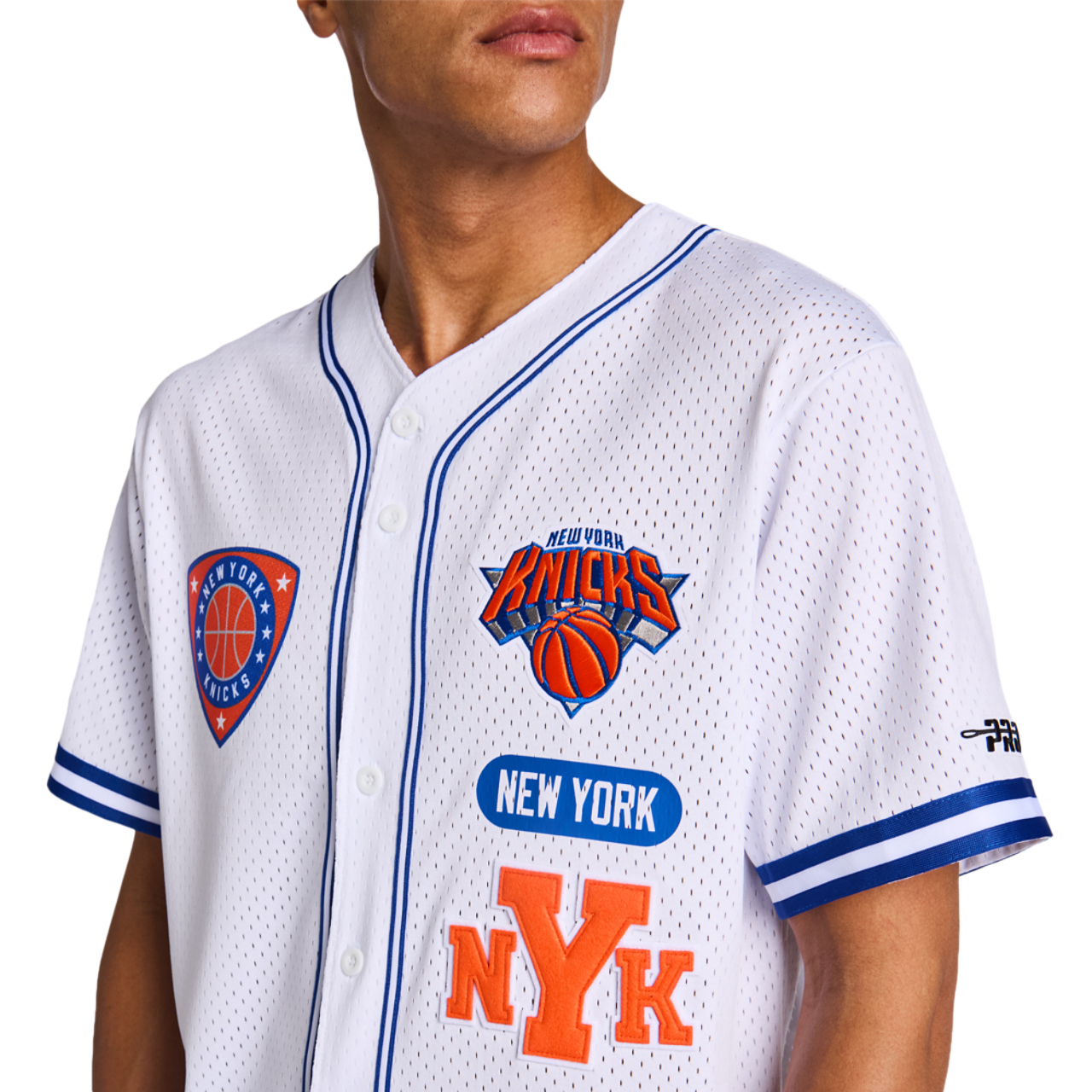 Pro Standard Letterman Nba Knicks Imagen 5 de 7. Toque para abrir la galería de fotos.