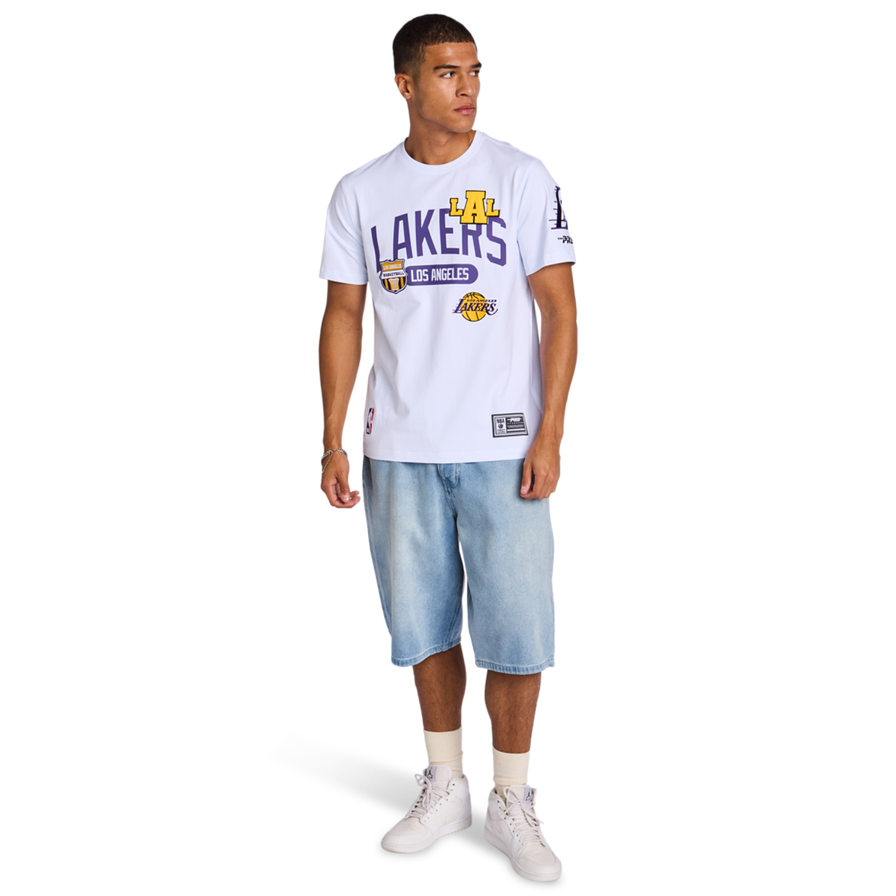 Pro Standard Letterman Nba Lakers Imagen 2 de 7. Toque para abrir la galería de fotos.