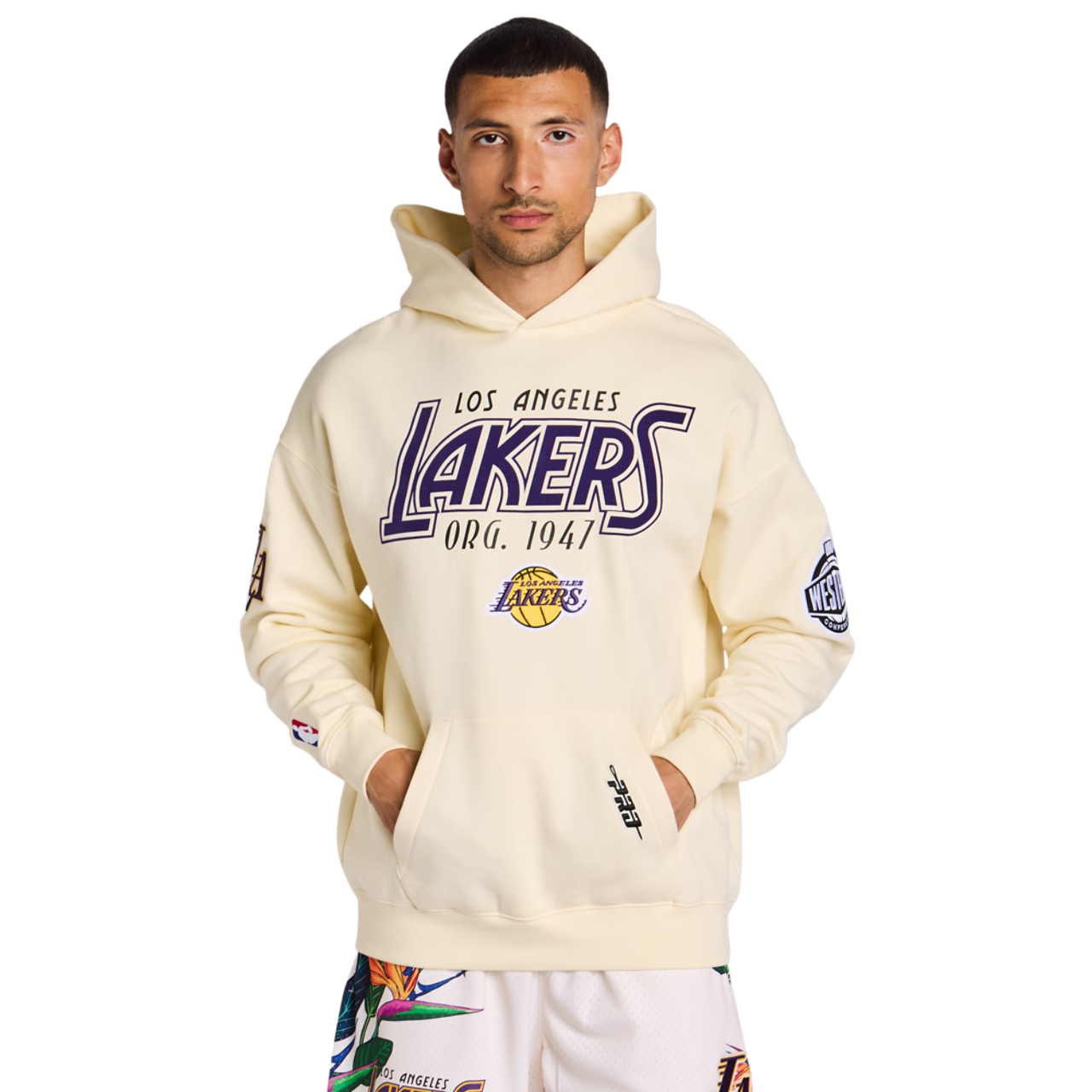 Pro Standard Paradise Nba Lakers Image 1 sur 8. Appuyez pour ouvrir la galerie de photos.