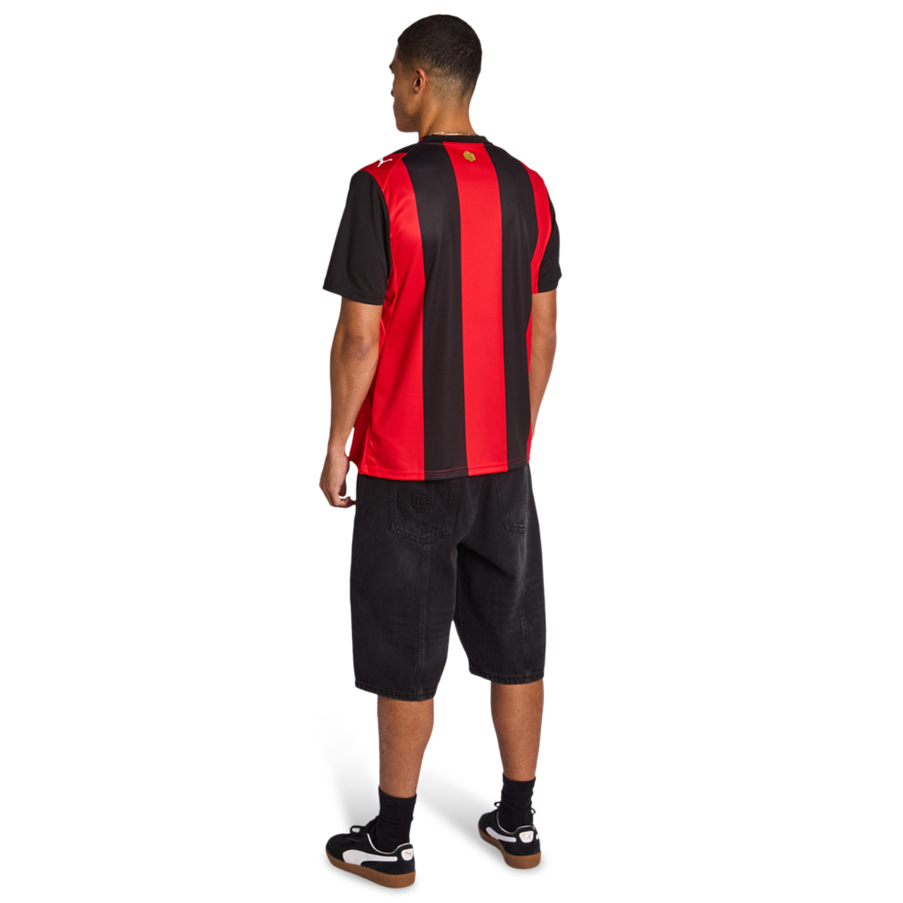 Puma Ac Milan Home 26-27 Afbeelding 3 van 7. Tik om de fotogalerij te openen..