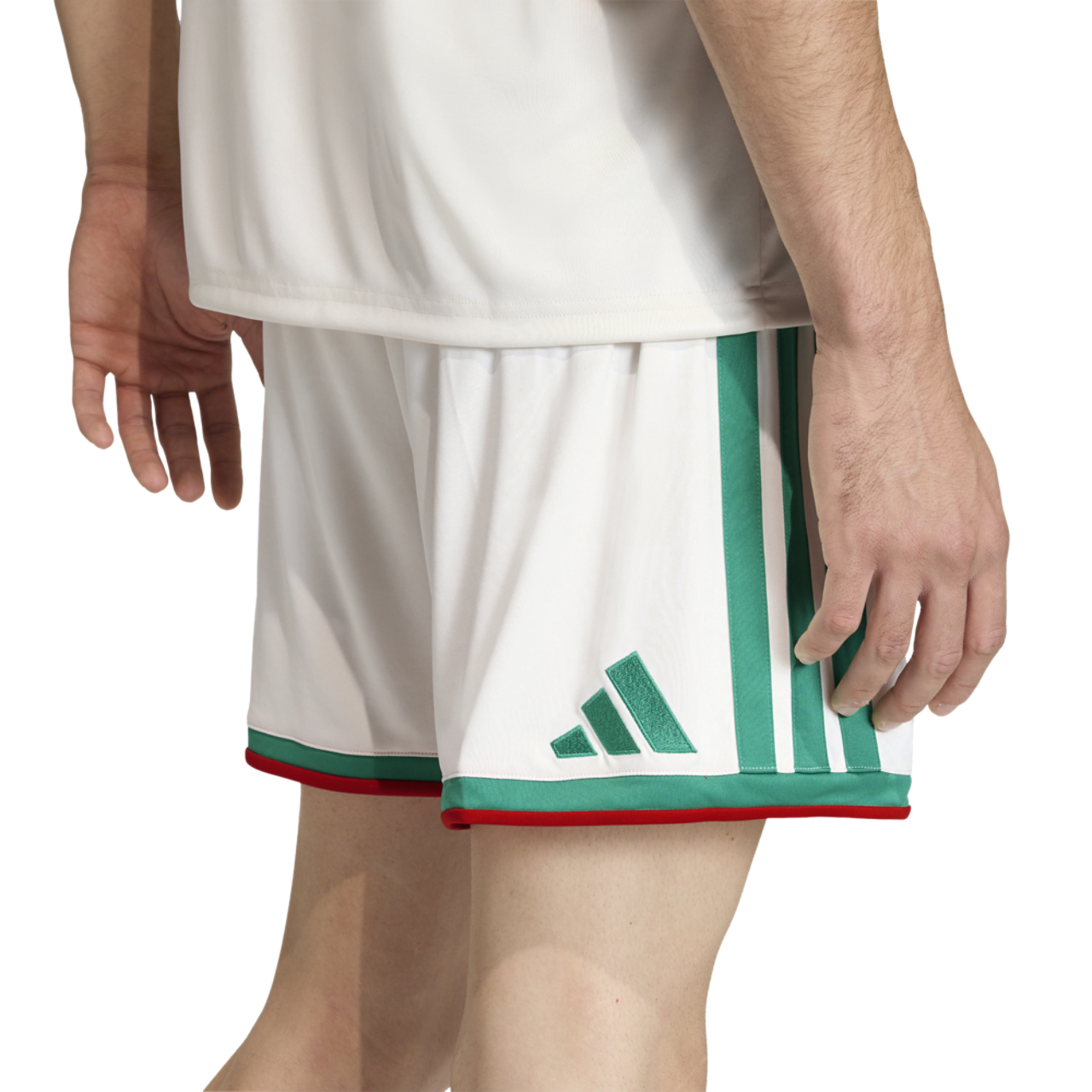 adidas Algeria 26 Home Replica Shorts Image 4 sur 6. Appuyez pour ouvrir la galerie de photos.
