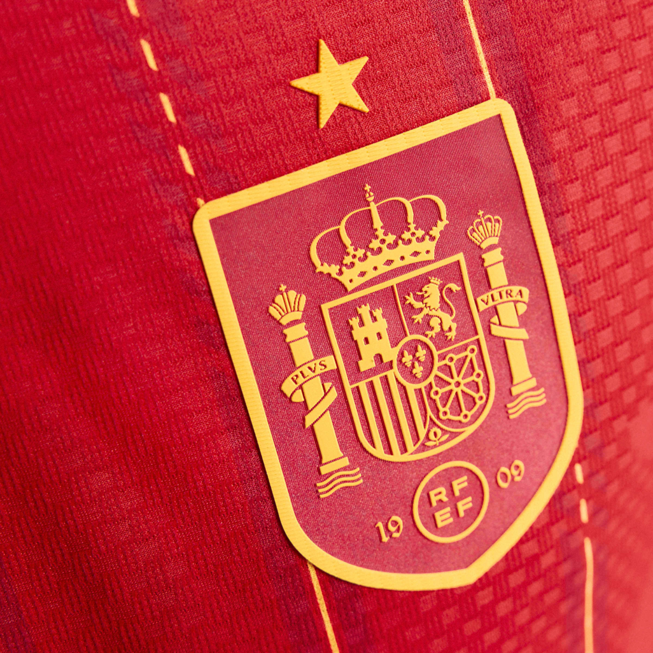 adidas Spain 26 Home Authentic Jersey Imagen 6 de 6. Toque para abrir la galería de fotos.