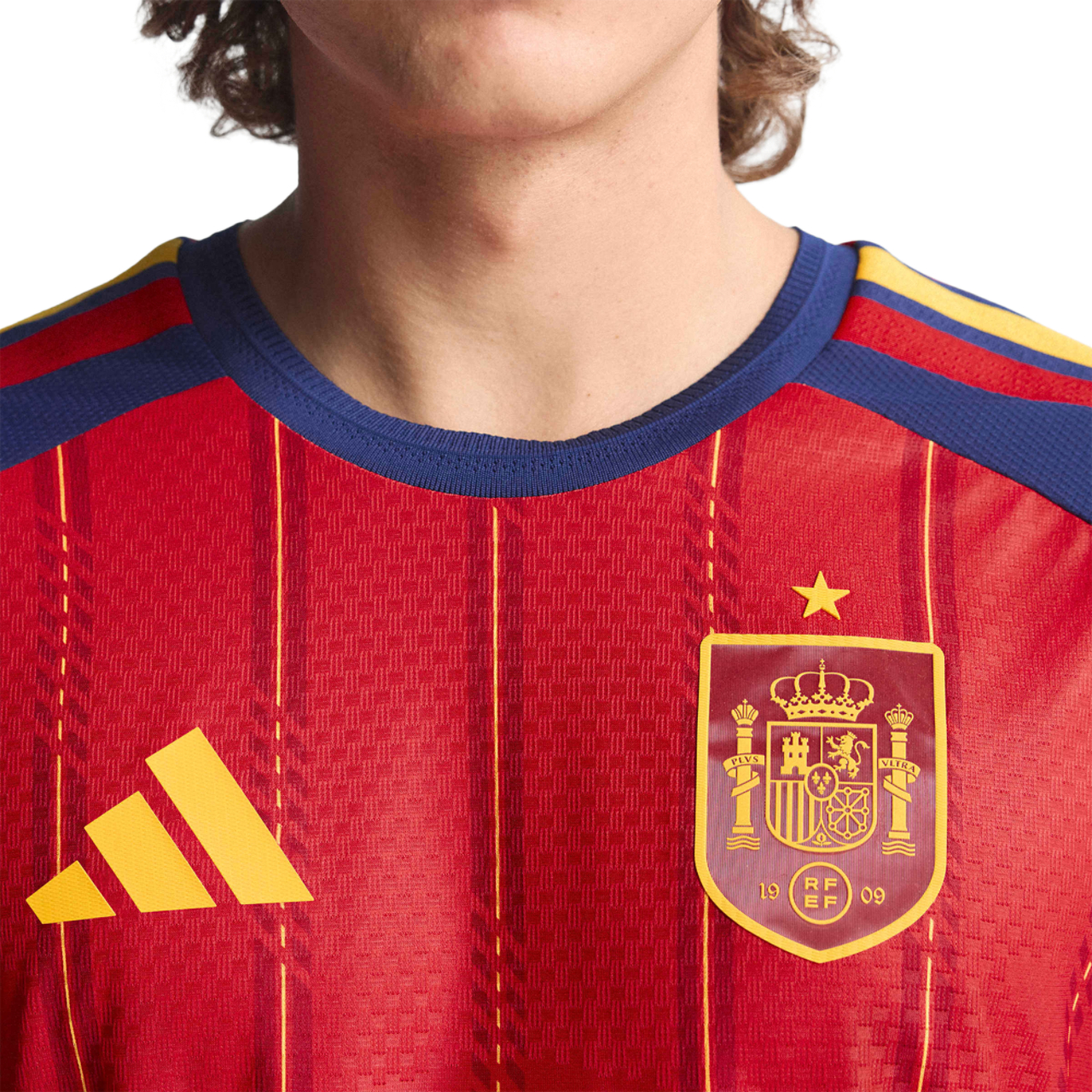 adidas Spain 26 Home Authentic Jersey Imagen 5 de 6. Toque para abrir la galería de fotos.