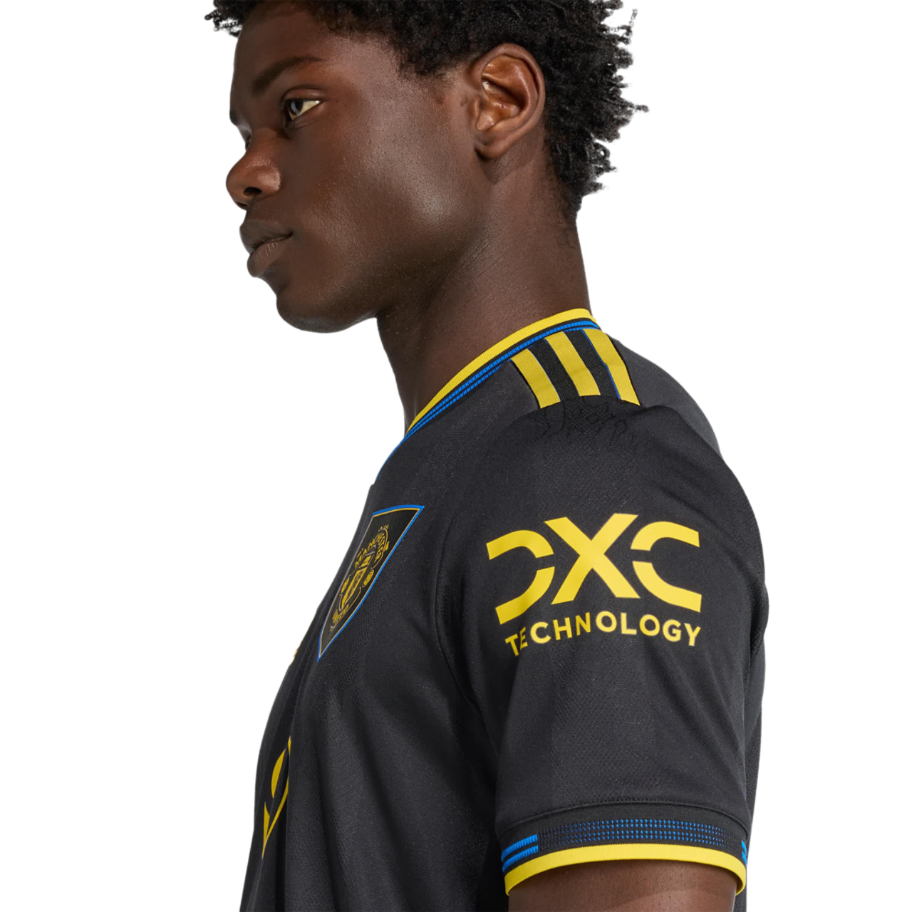adidas Manchester United 25/26 Authentic Jersey Immagine 4 di 6. Tocca per aprire la galleria fotografica.