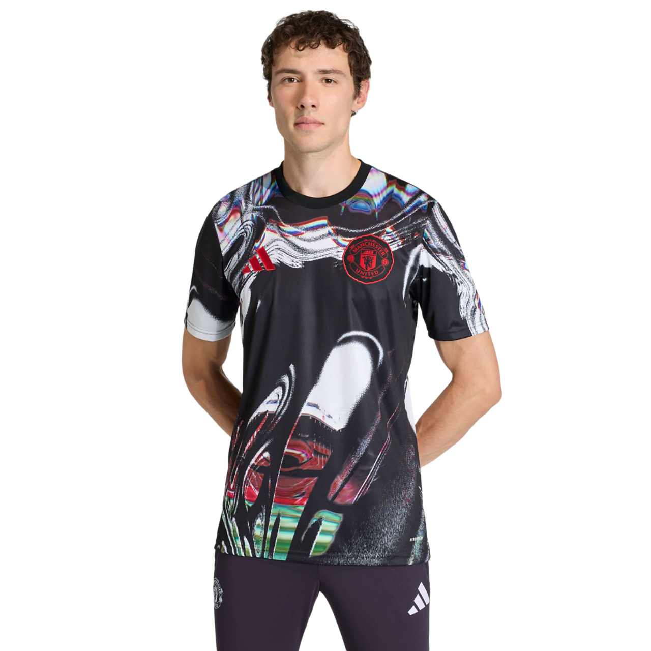 adidas Manchester United 25/26 Pre Match Jersey Image 1 sur 6. Appuyez pour ouvrir la galerie de photos.