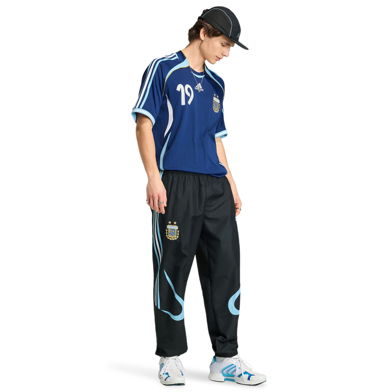 adidas Argentina Away Jersey 2006 Messi Bild 2 von 6. Antippen, um die Fotogalerie zu öffnen.