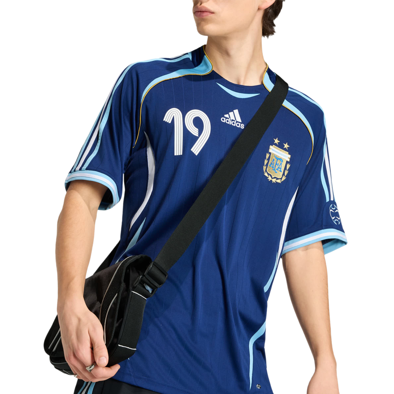 adidas Argentina Away Jersey 2006 Messi Bild 4 von 6. Antippen, um die Fotogalerie zu öffnen.