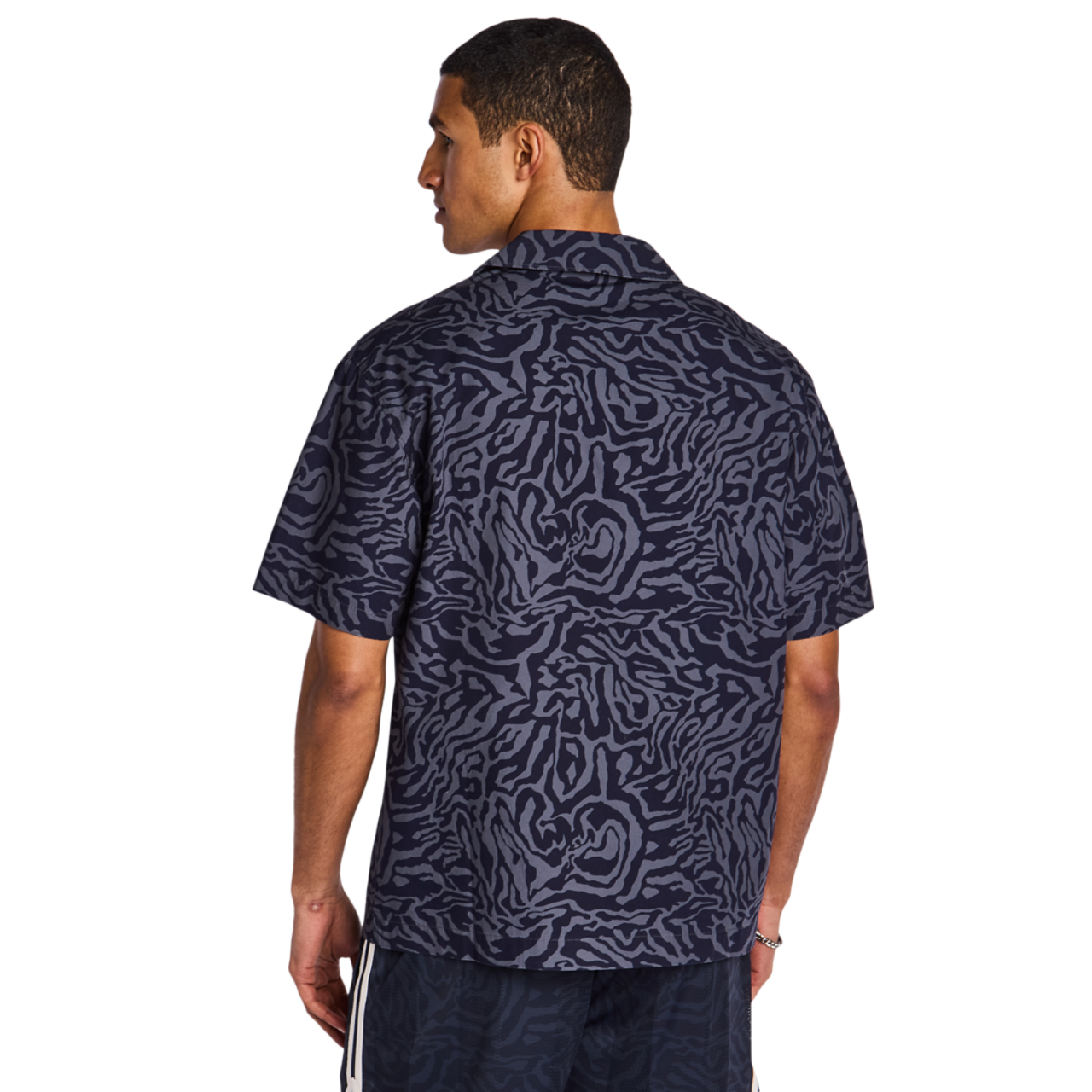 LCKR Tenzin Button Front Shirt Image 4 sur 6. Appuyez pour ouvrir la galerie de photos.