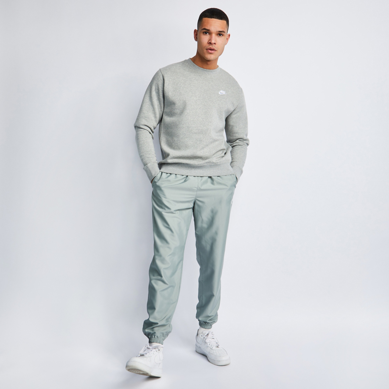 Nike Club  Crew Neck Top Afbeelding 3 van 9. Tik om de fotogalerij te openen..