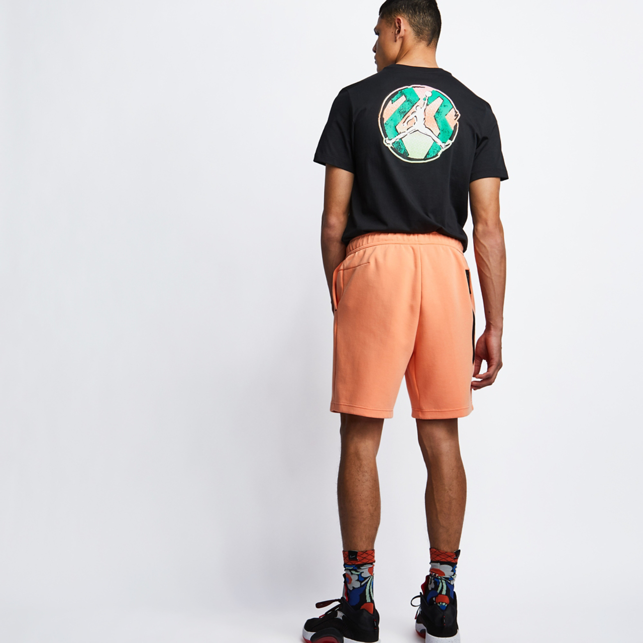 Nike Tech Fleece Image 3 of 5. Tap to open photo gallery.