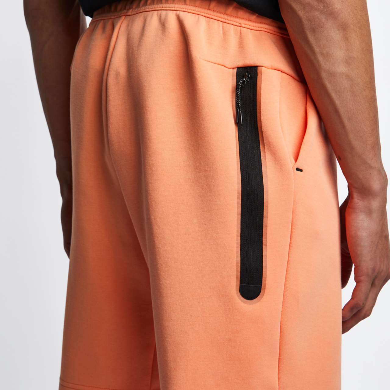 Nike Tech Fleece Image 5 of 5. Tap to open photo gallery.