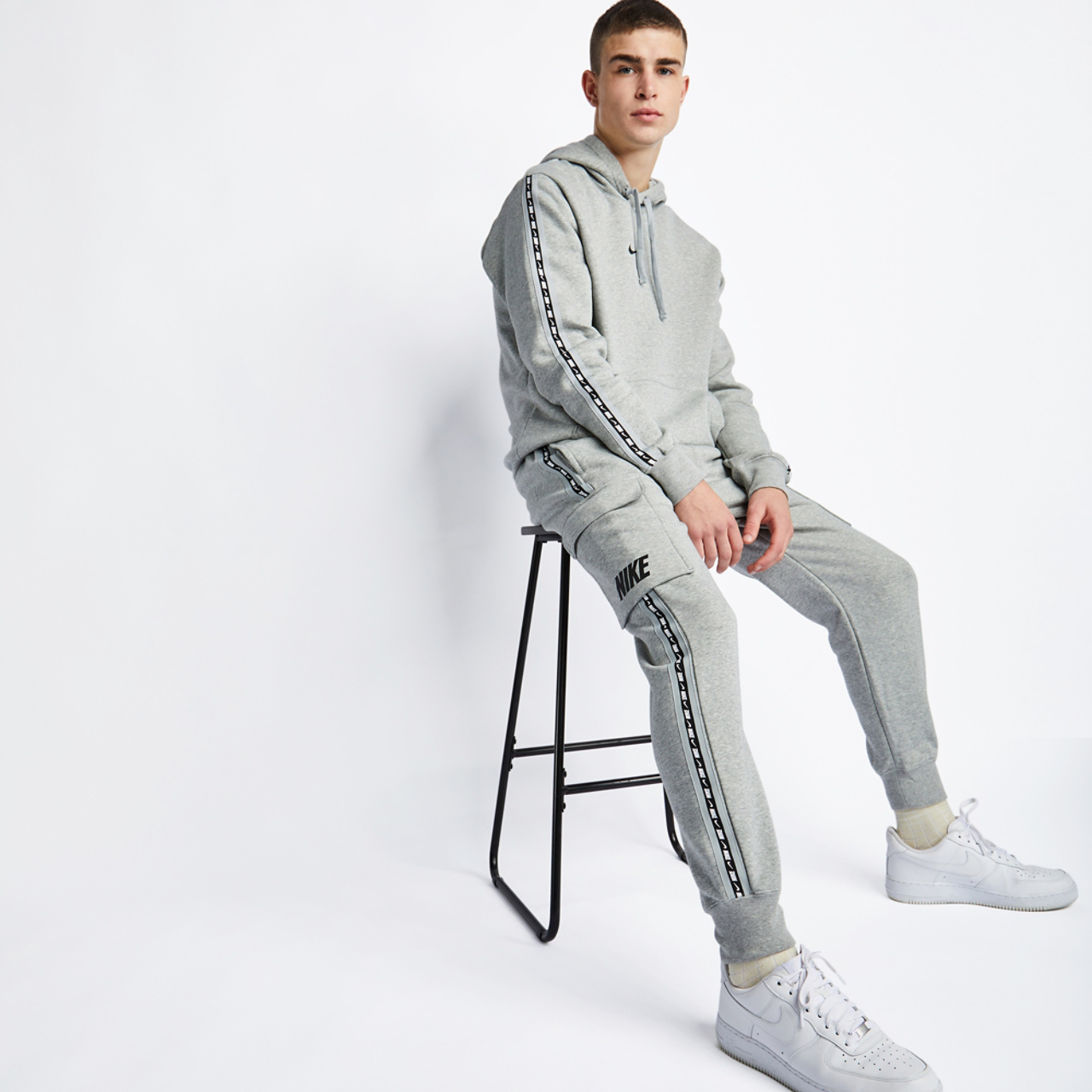 Nike Repeat Cargo Image 2 of 4. Tap to open photo gallery.