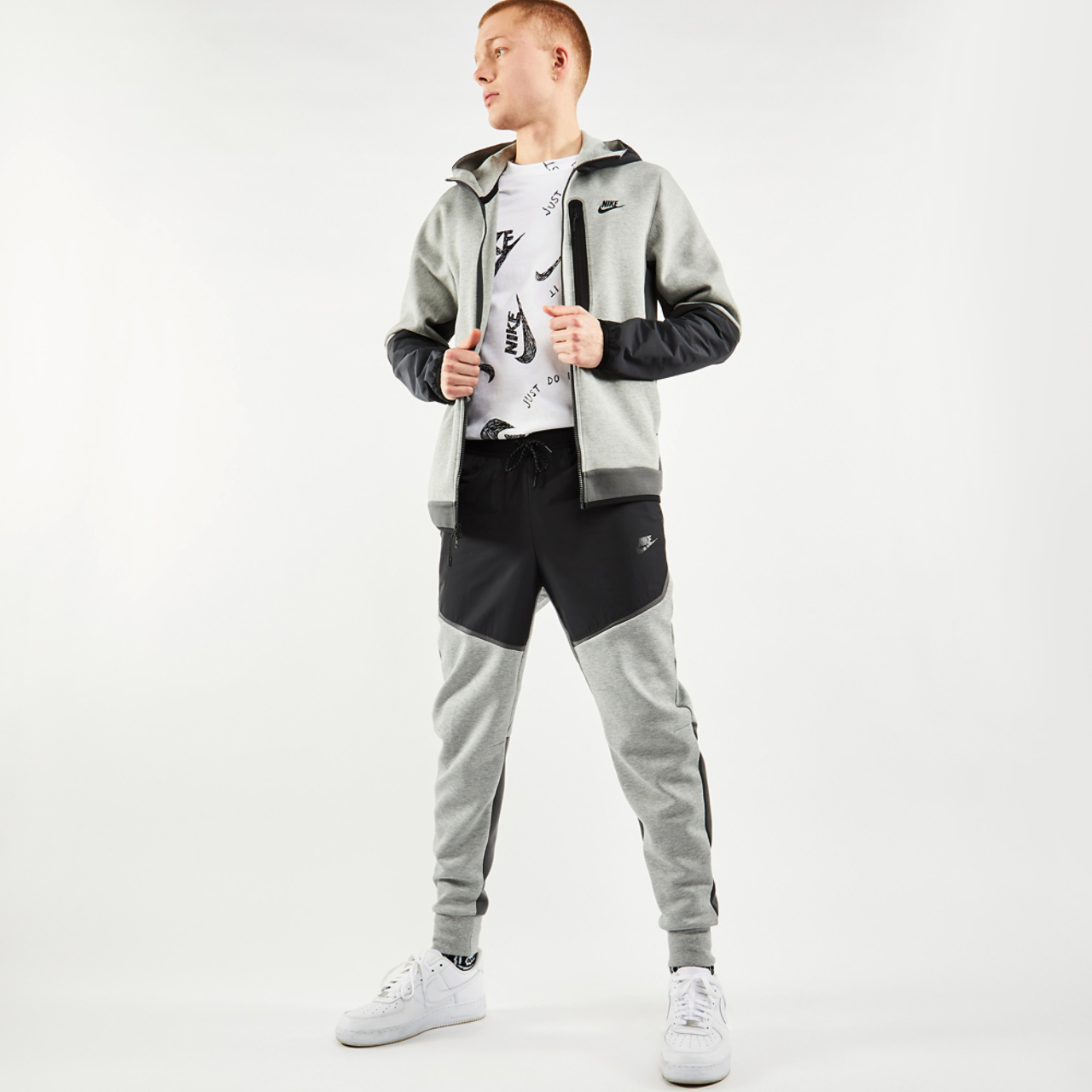 Nike Tech Fleece Jogger Cuffed Image 2 of 4. Tap to open photo gallery.