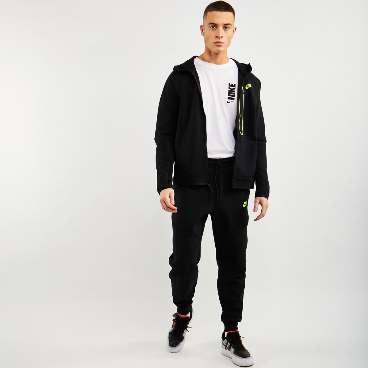 Nike Tech Fleece Jogger Cuffed Image 2 of 4. Tap to open photo gallery.