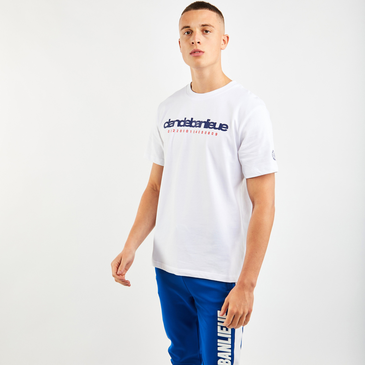 Banlieue Notre Temps Image 1 of 10. Tap to open photo gallery.